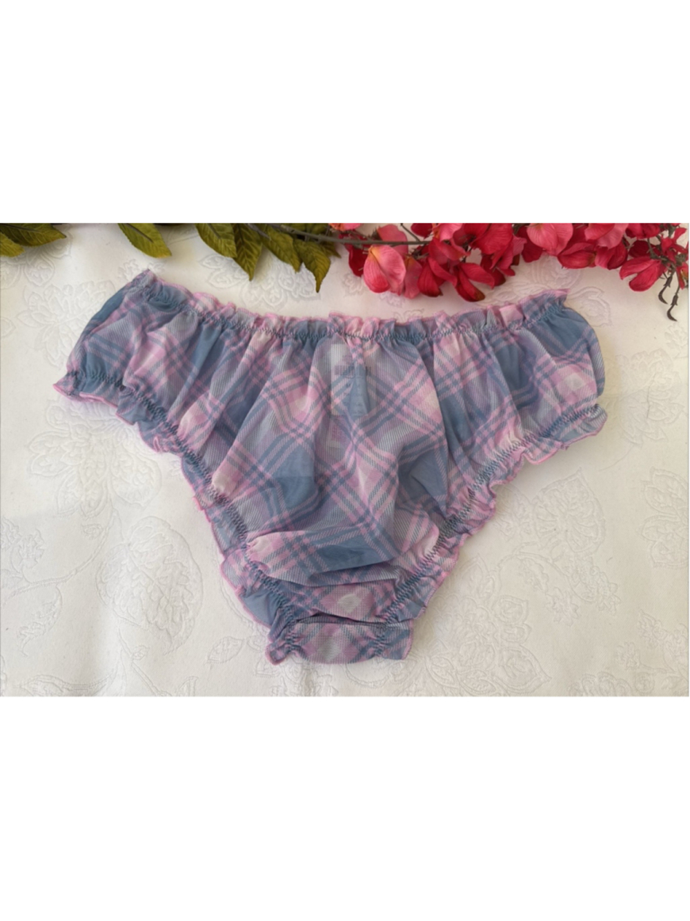 PINK VICTORIA'S SECRET XXL PUCKERED PINK BLUE SISSY RUFFLE CHEEKY PANTIES NWT